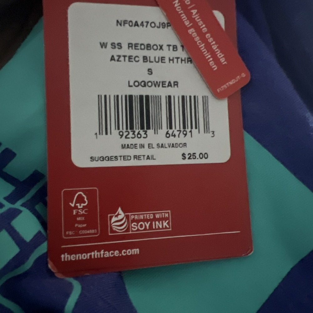 The North Face Womens Graphic T-Shirt LOT OF 2 Texas Flag Redbox Blue Red Small - Picture 5 of 6
